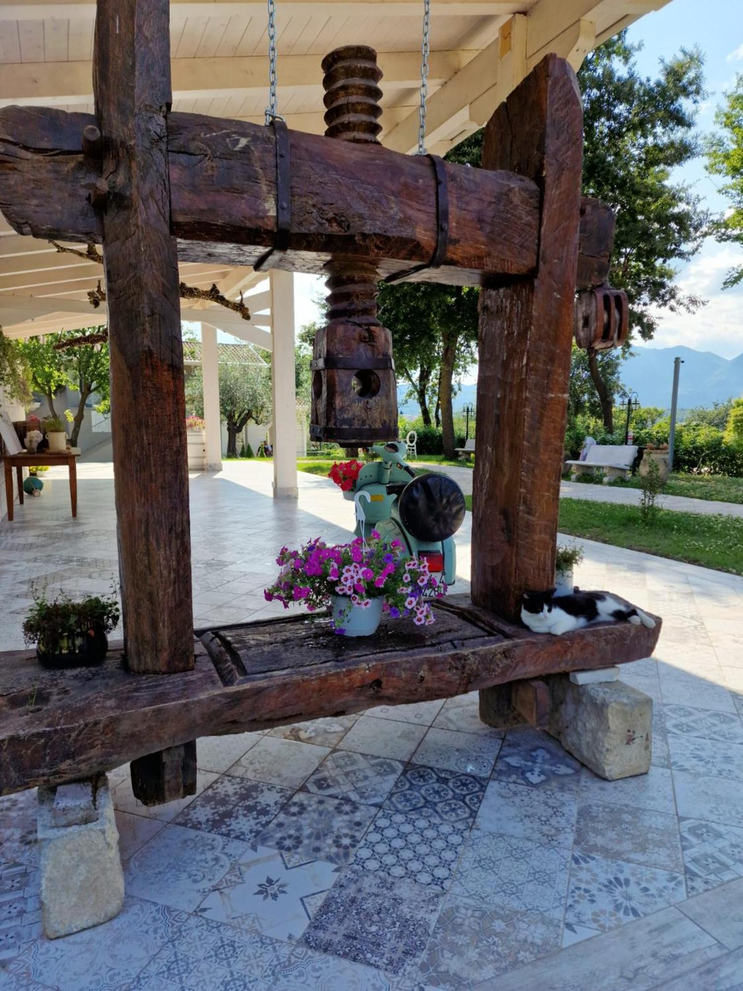 Tenuta Santo Stefano Azienda Agrituristica Santo Stefano del Sole Exterior photo